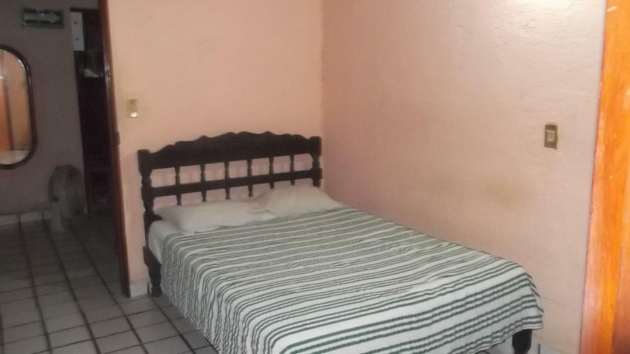 Posada Colonial Zihuatanejo Buitenkant foto